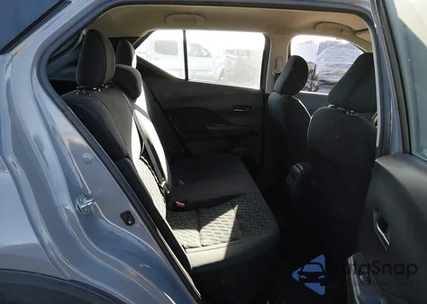 2021 Nissan Kicks Sv Xtronic Cvt from USA, damaged, VIN 3N1CP5CVXML522529